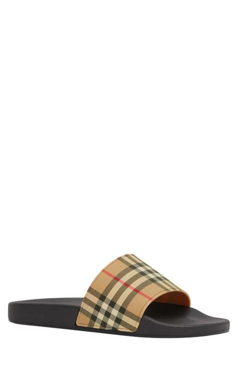 burberry slippers blauw|Burberry sandals for men.